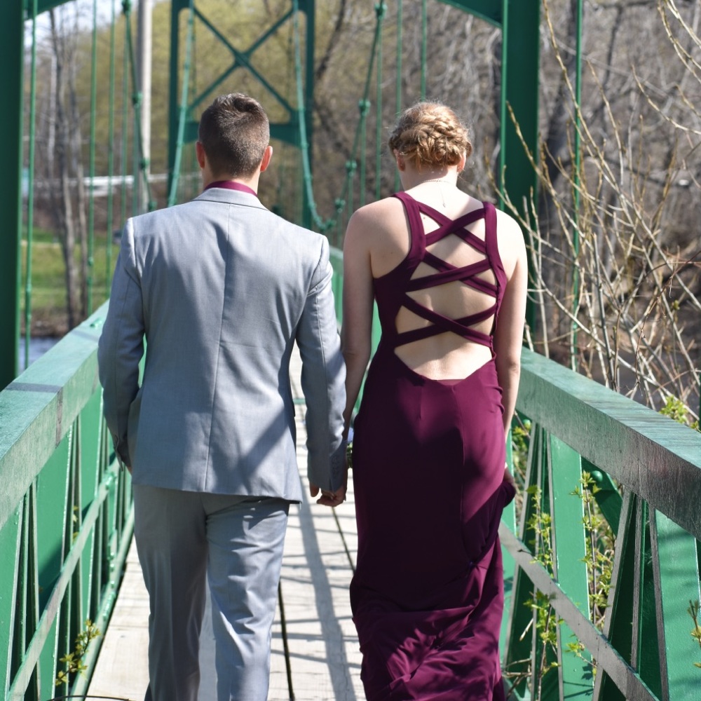 Maroon/Burgundy Prom Dress!